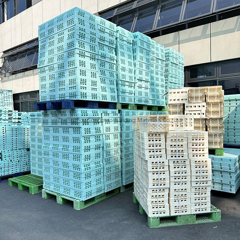 Robust Plastic Formwork for Concrete Ideal for Construction Projects