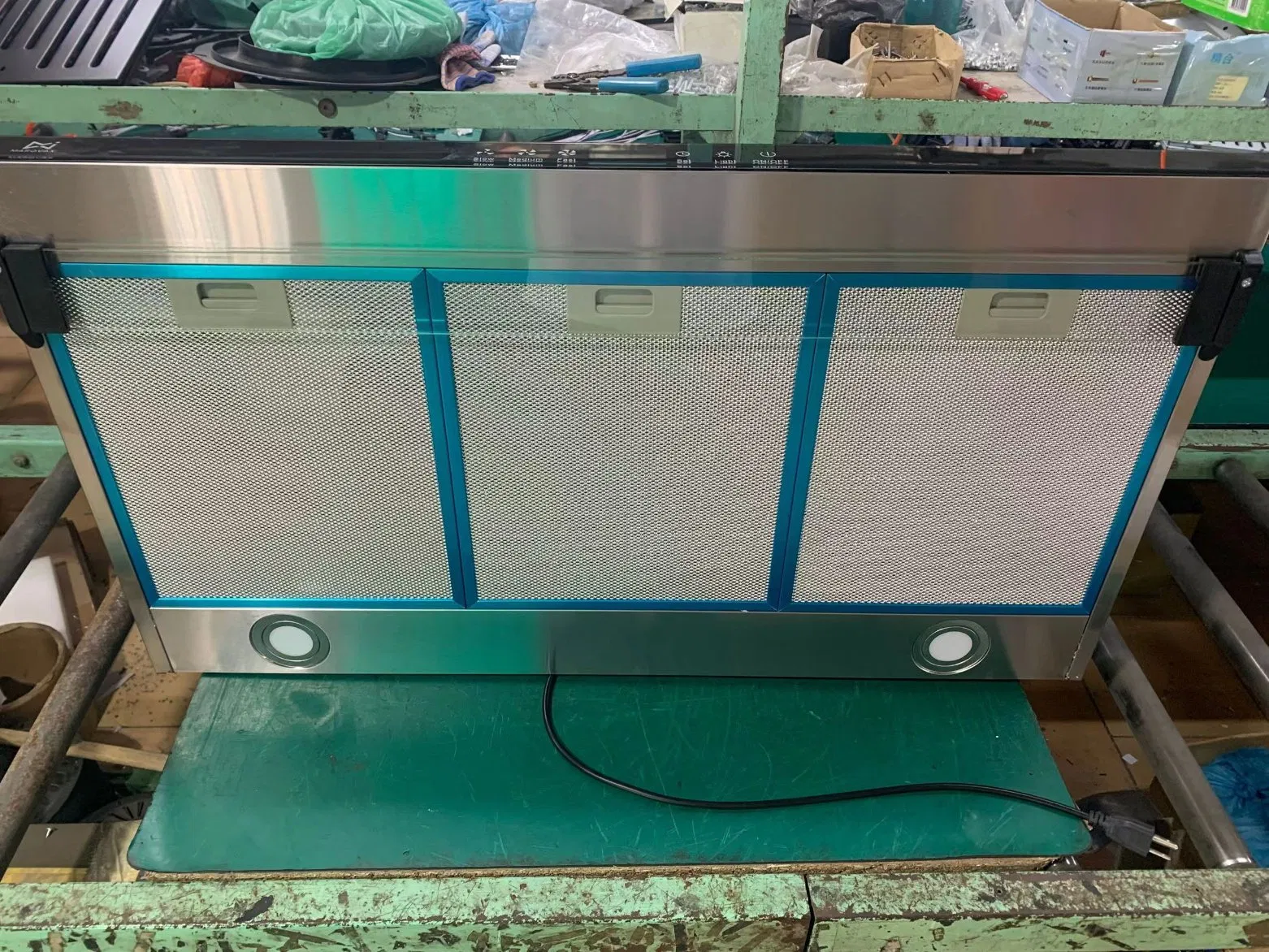 Ultra Slim Kitchen Range Hood for Optimal Airflow