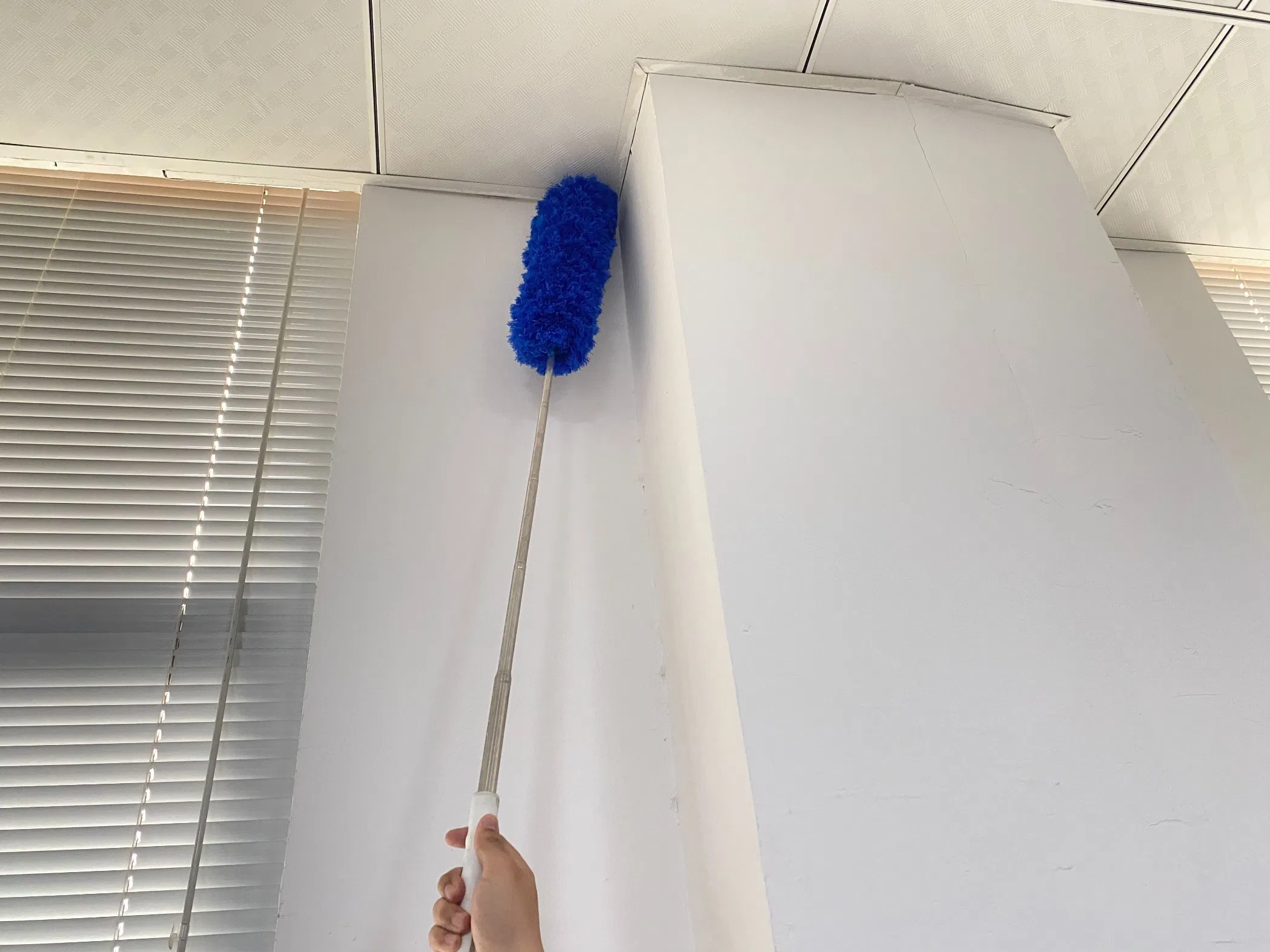 Duster Extendable Handle for Ceiling Cleaning Microfiber Yarn Duster Home Cleaning Tool