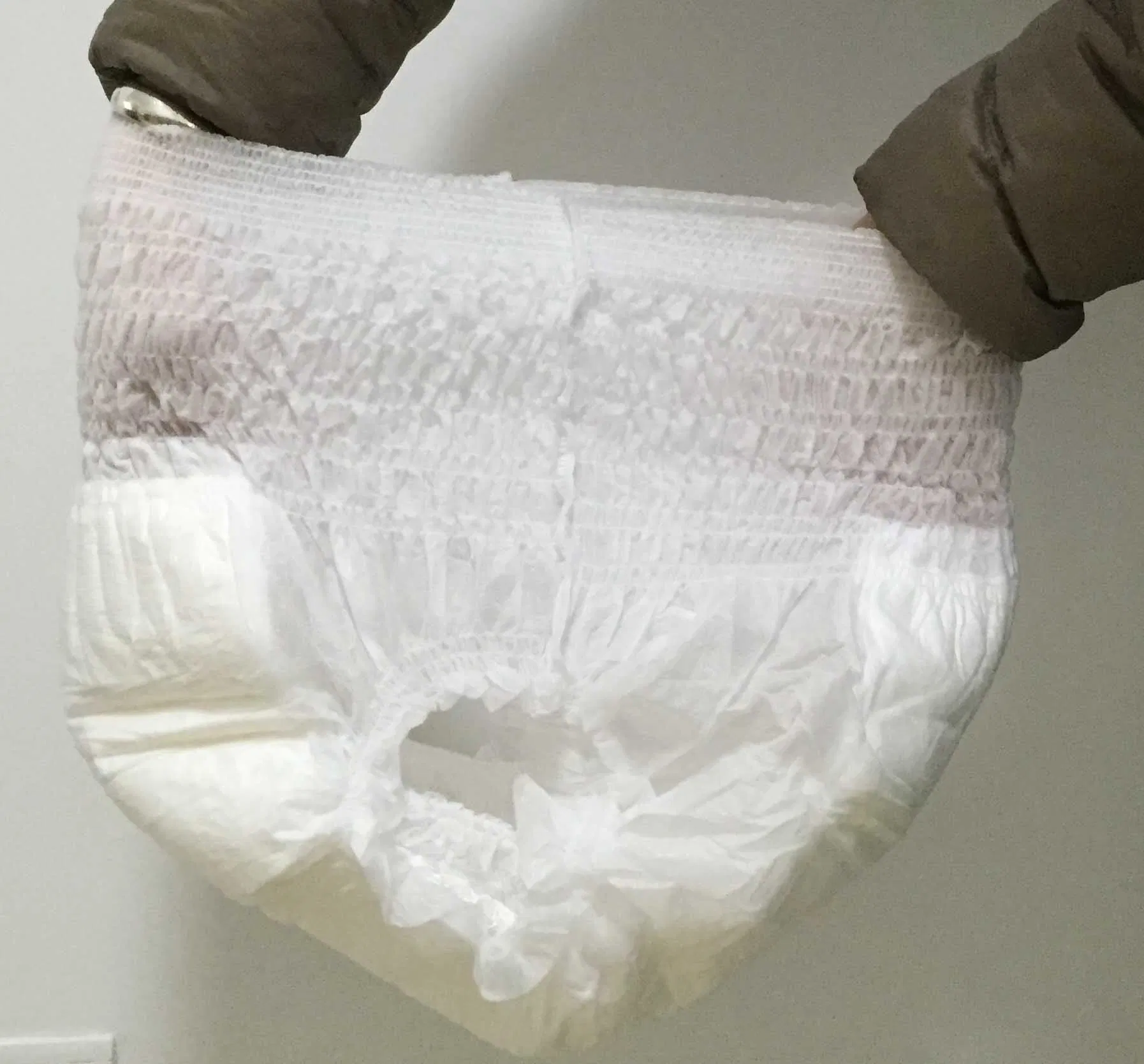 OEM ODM Wholesale Disposable Incontinence Products Absorbent Adult Women Menstual Underwear/Panty/Lady Pants/Diapers Pull up for Adults/Elderly/Old Women/Men