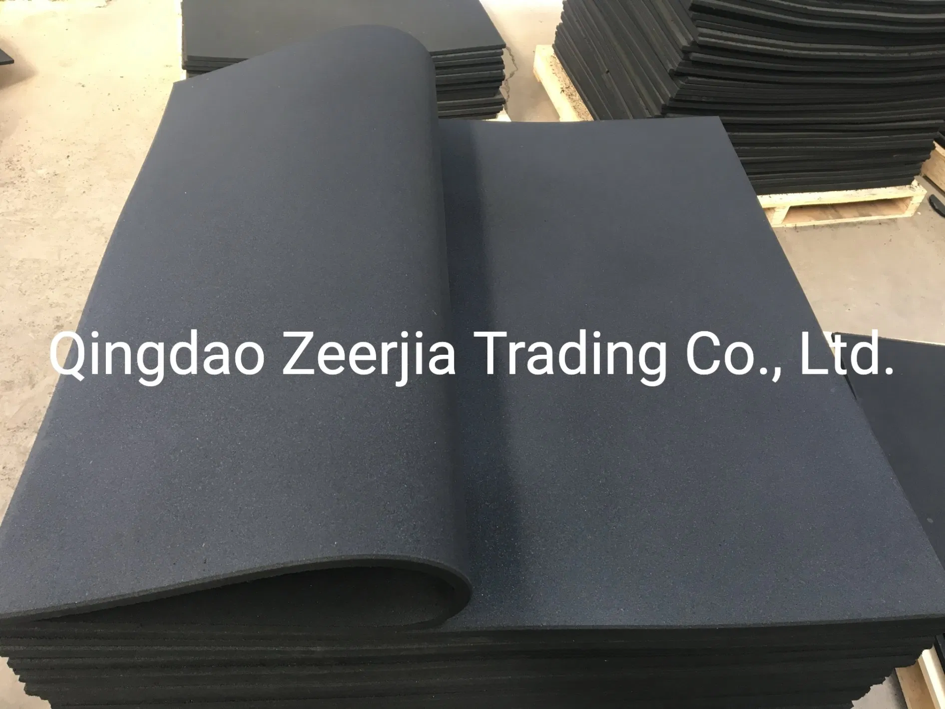 Резиновая плитка для детских площадок 50x50 см