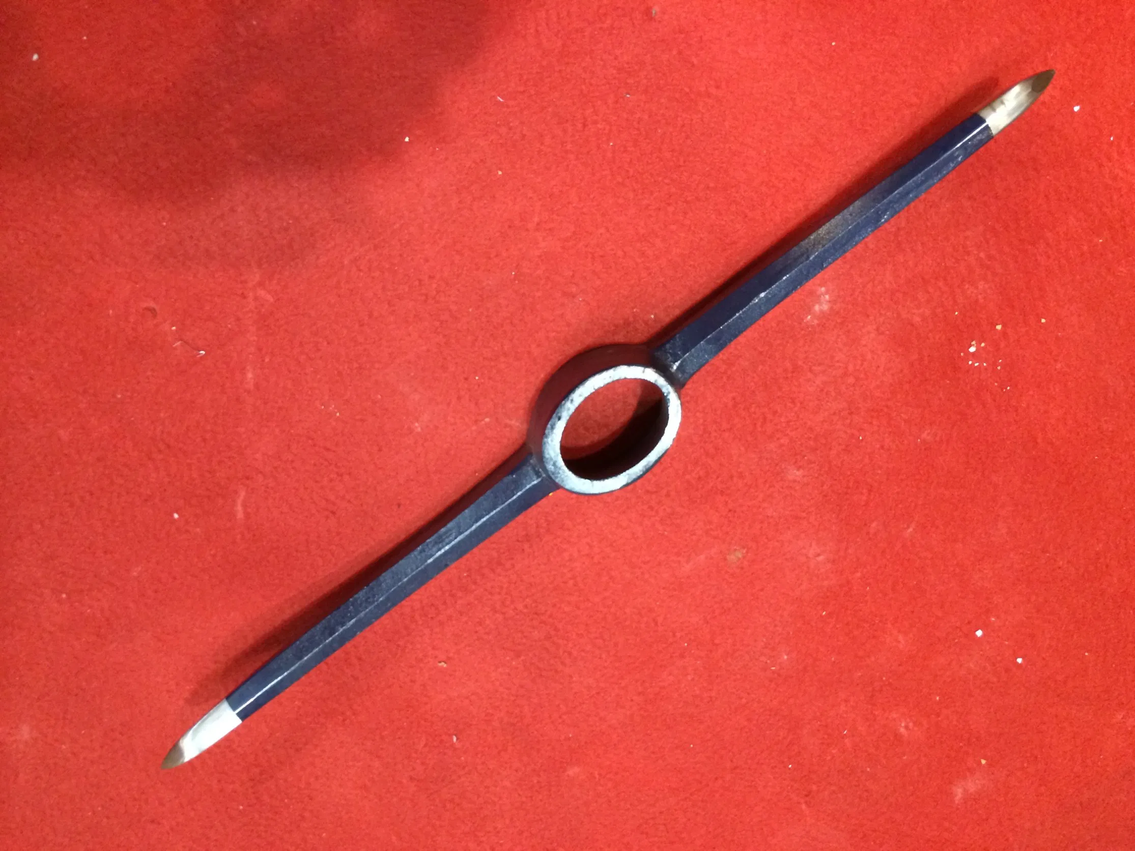 Lightweight Steel Pickaxe, Not Bulky, Can Be Held with One Hand, Making Digging and Hammer Pickaxe