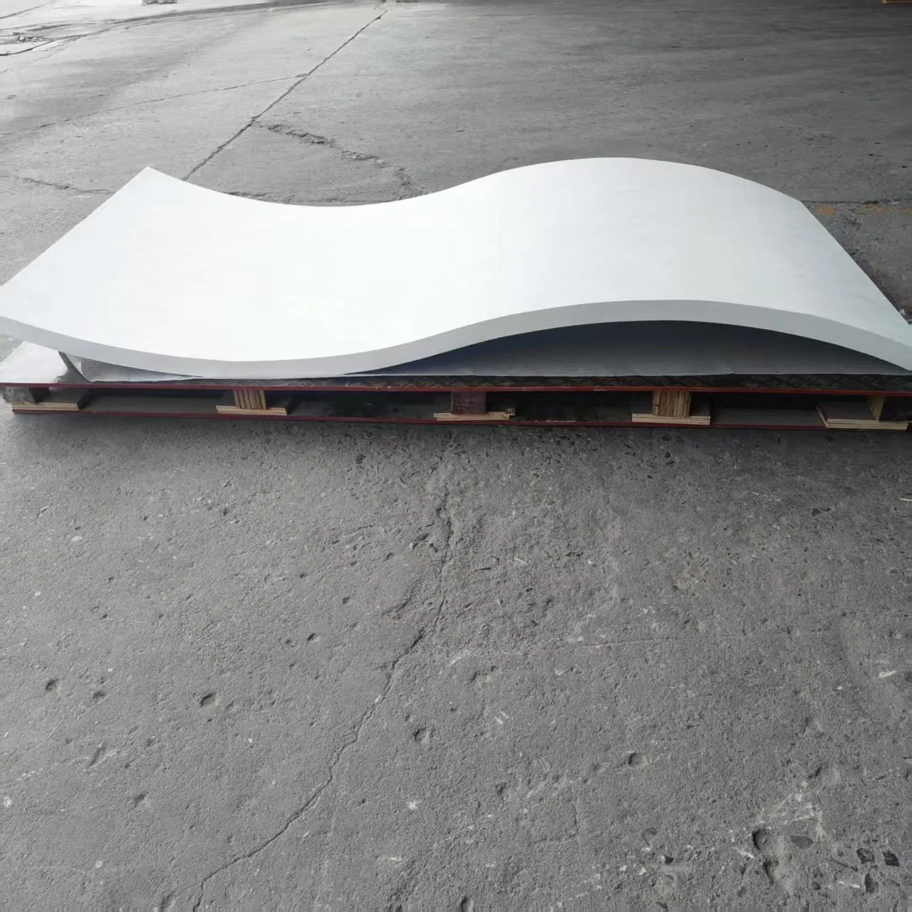 Premium Grade Acoustic Cloud Hanging Elements with Dense Fiberglass Construction Securing Nrc 0.9 for Exceptional Noise Attenuation