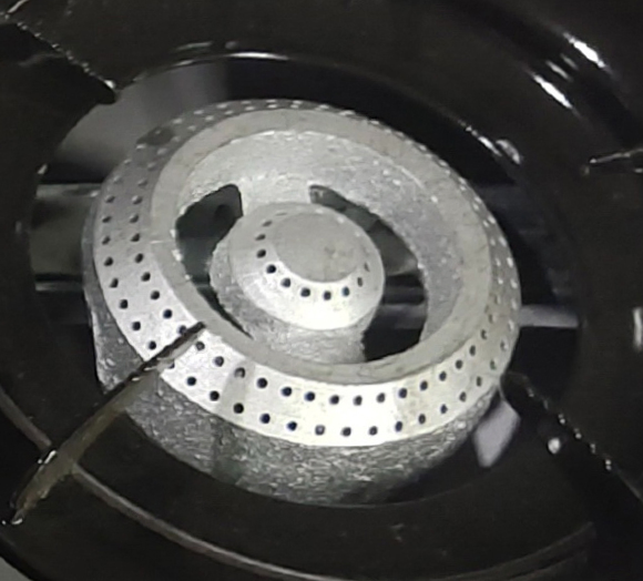 Goldk GS-380 Premium Quality Inner Tempered Glass 2 Burner Table Gas Stove