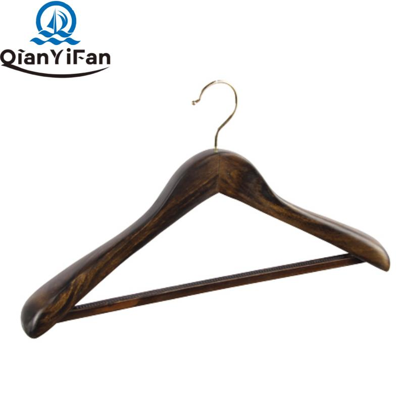 High-Quality Eco-Friendly Wooden Hangers for Star Hotels - Customizable Logo Available for Guest Rooms, Resorts, and SPA