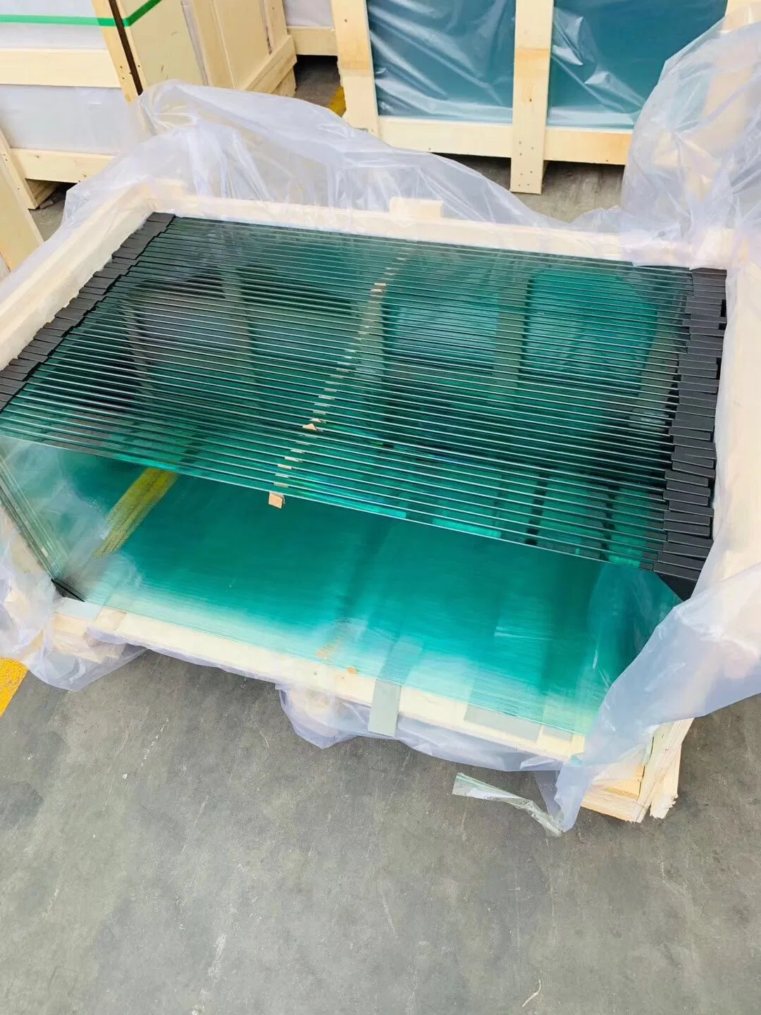 Закаленное стекло 6мм и 8мм для душа и ограждений