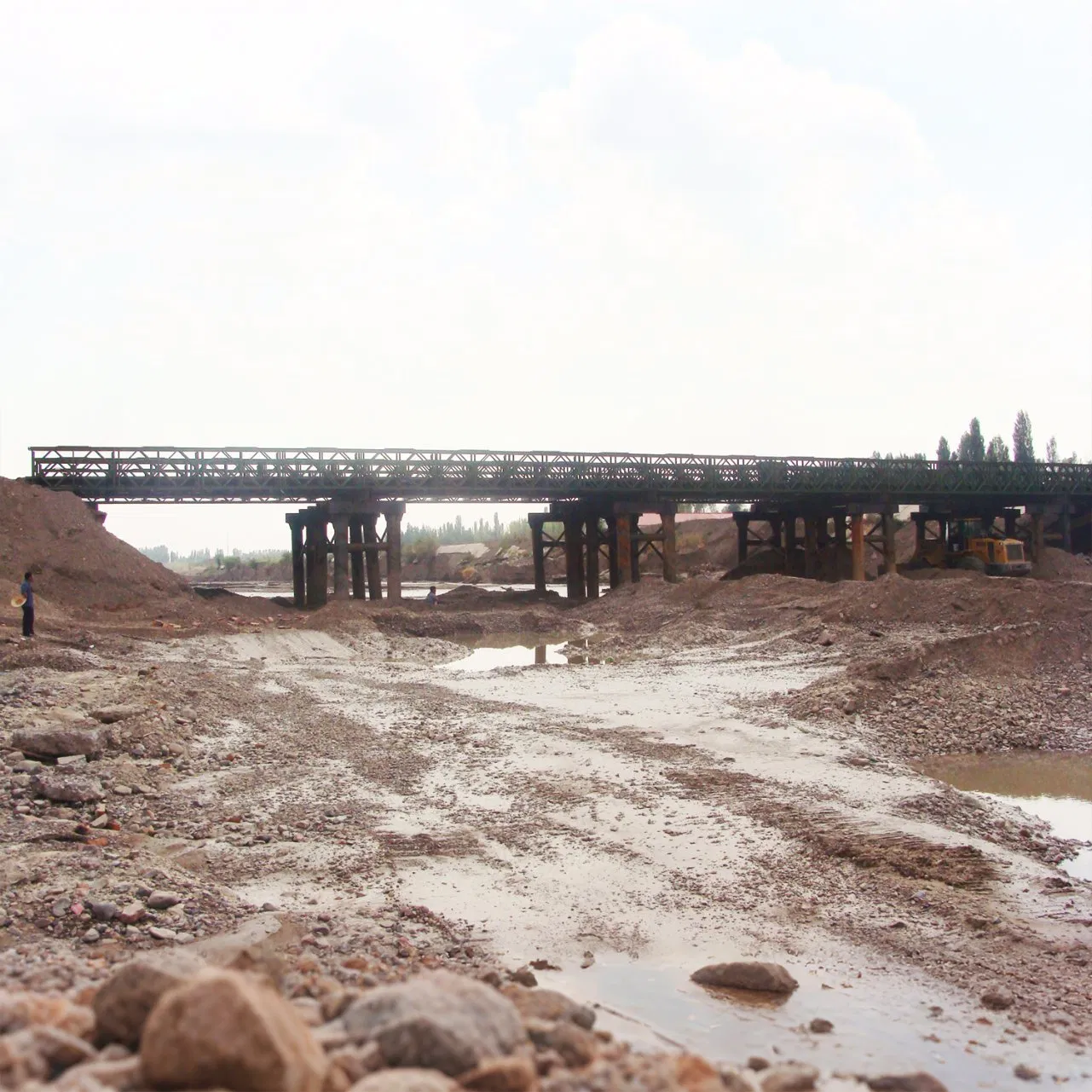 Modular Pedestrian Bridge/FRP Deck Panels