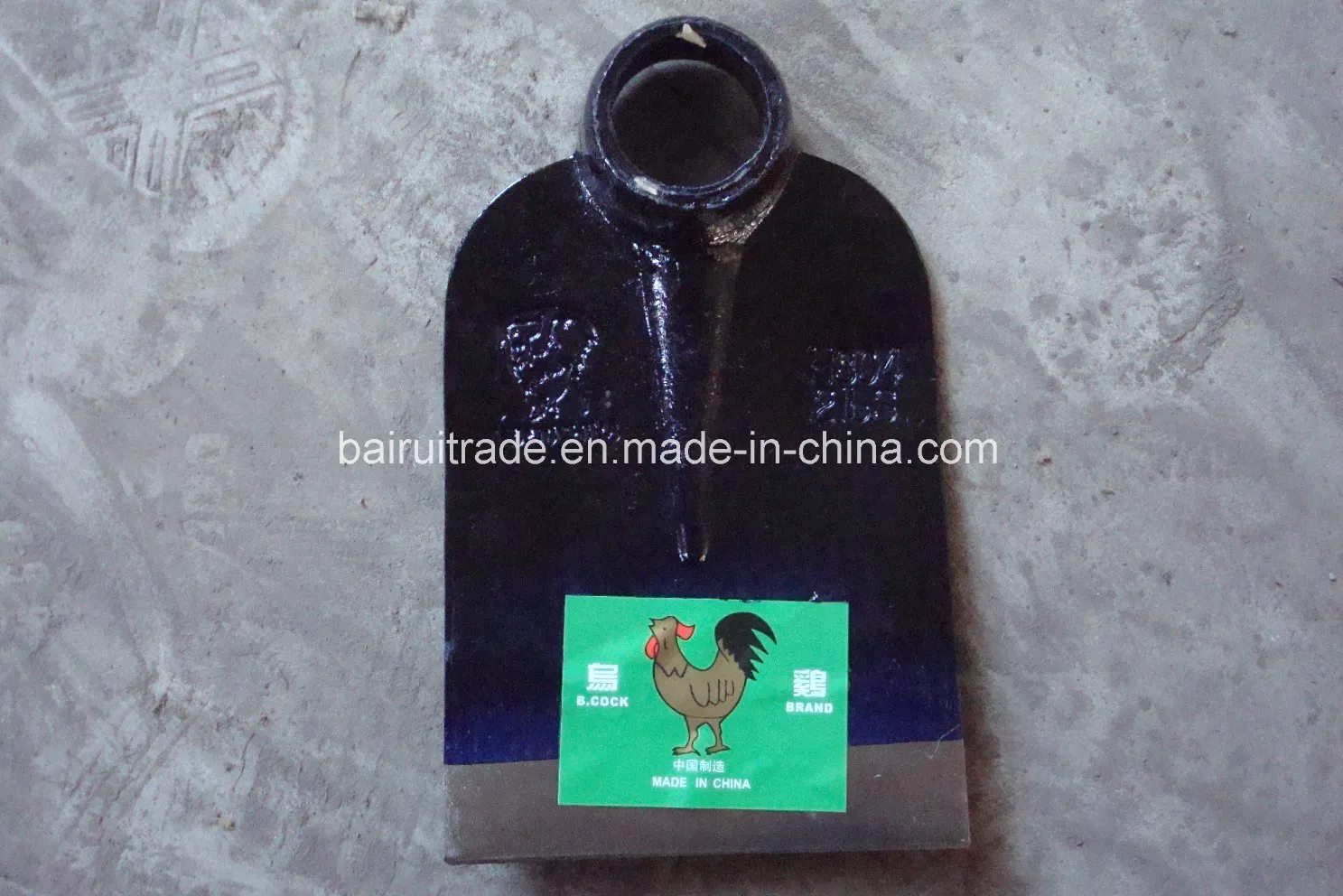 H304 305 Digging Garden Hoe in China