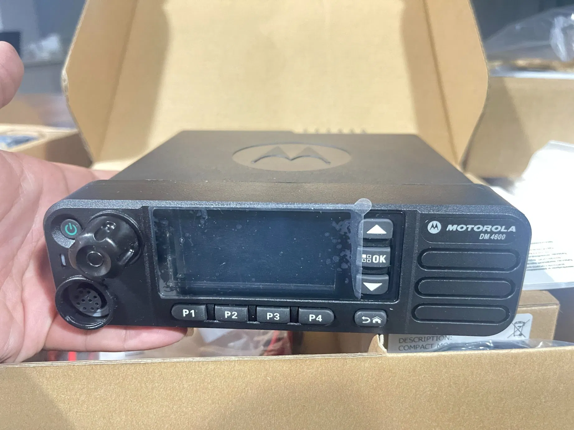 Цифровая мобильная радиостанция Moto-Rola DM4601E 45Вт
