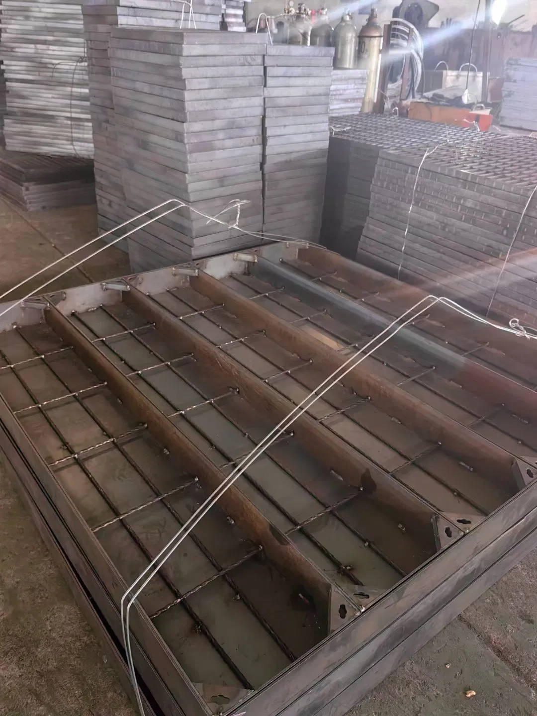 Outdoor Heavy Duty Sidewalk Steel Grating Storm Ditch Trench Drain Drainage Cover Steel Grates