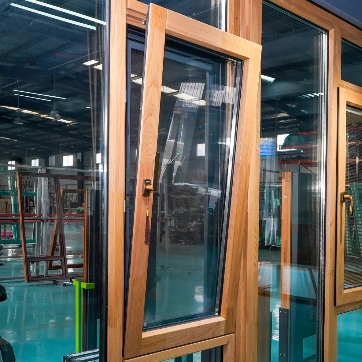 High-Quality Aluminum Clad Wooden Windows and Doors for Sale