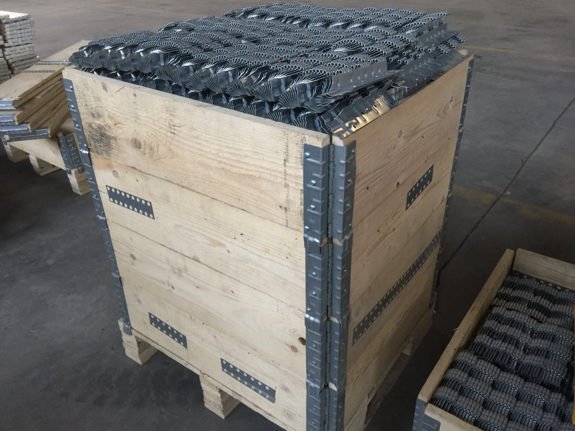 Hicas Factory Price Wooden Steel Pallet Collar Hinge for Sale