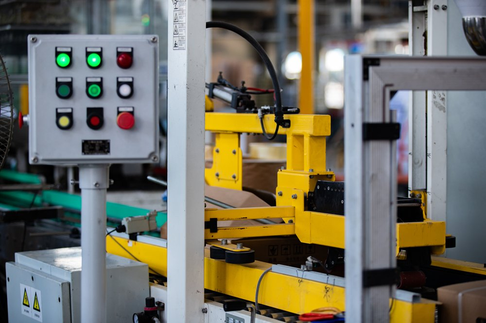 Трубы и фитинги PPH с резьбой Iram 13478