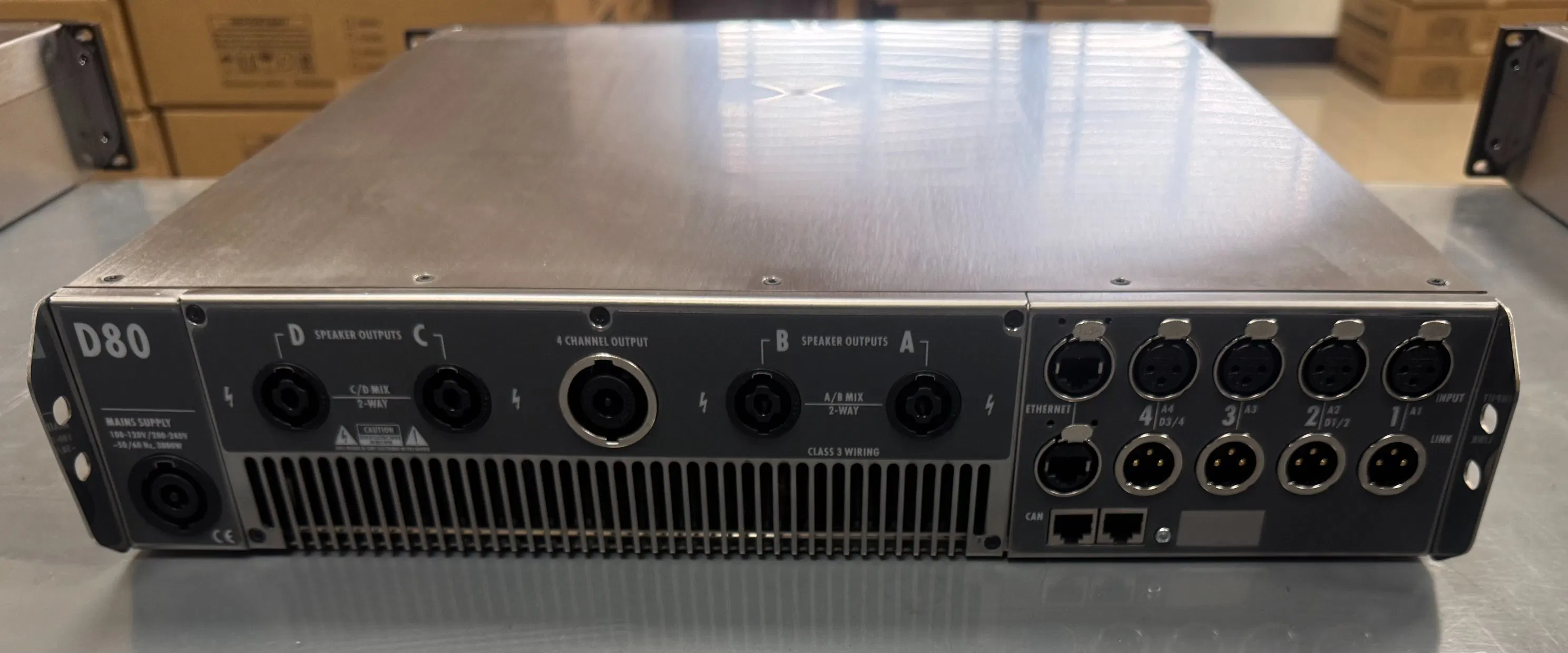 Digital Switching Amplifier - 4X2000W 19 Kg Four-Channel Design