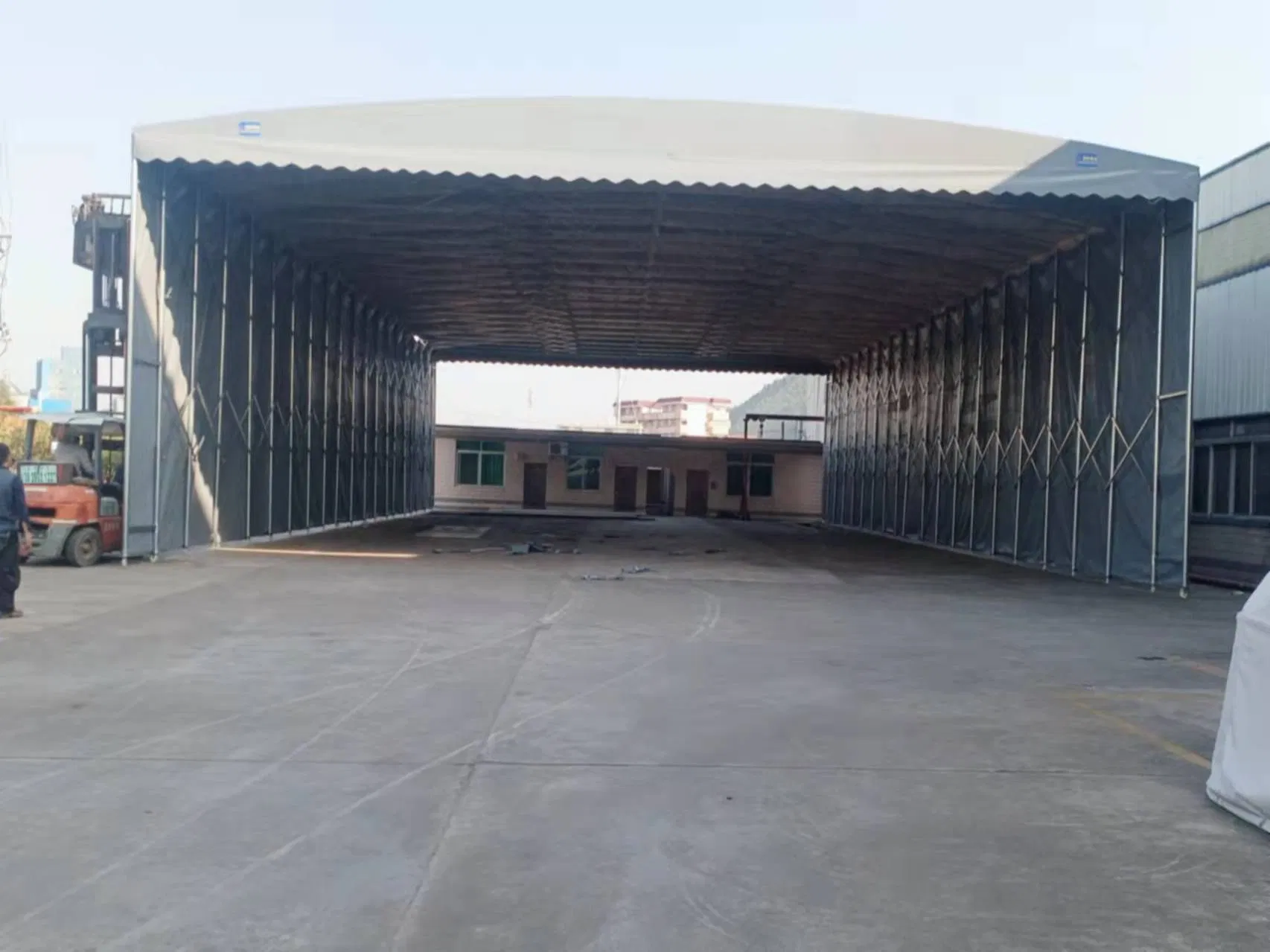 Prefab Steel Structure Building with Curtain Glass Wall for Car Showroom