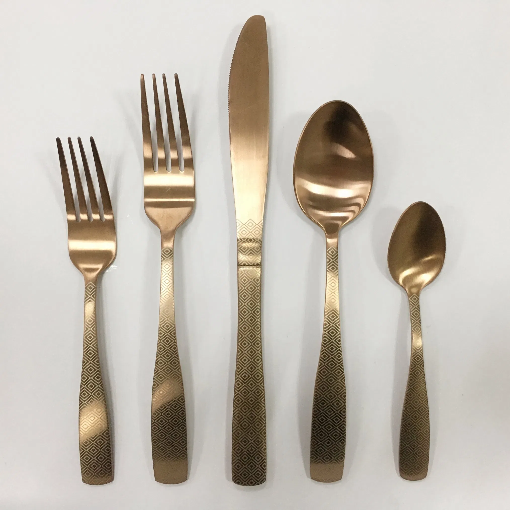 Kitchenware Matt Rose Gold Dinner Spoon Cutlery Set