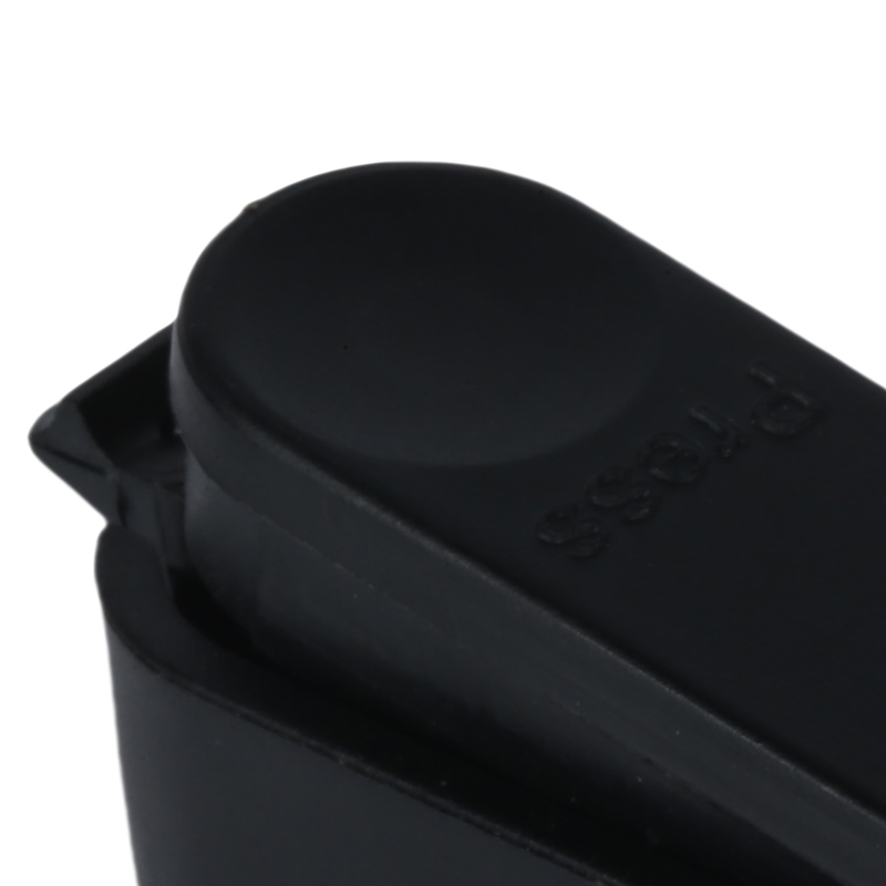 Stores Over 1000 Needles Safe-Clip Needle Clipper Storage Mini Sharps Container