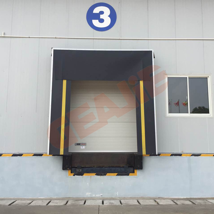 Heavy Duty Inflatable Dock Shelter Weatherproof Sealing for Loading Docks CE Certified