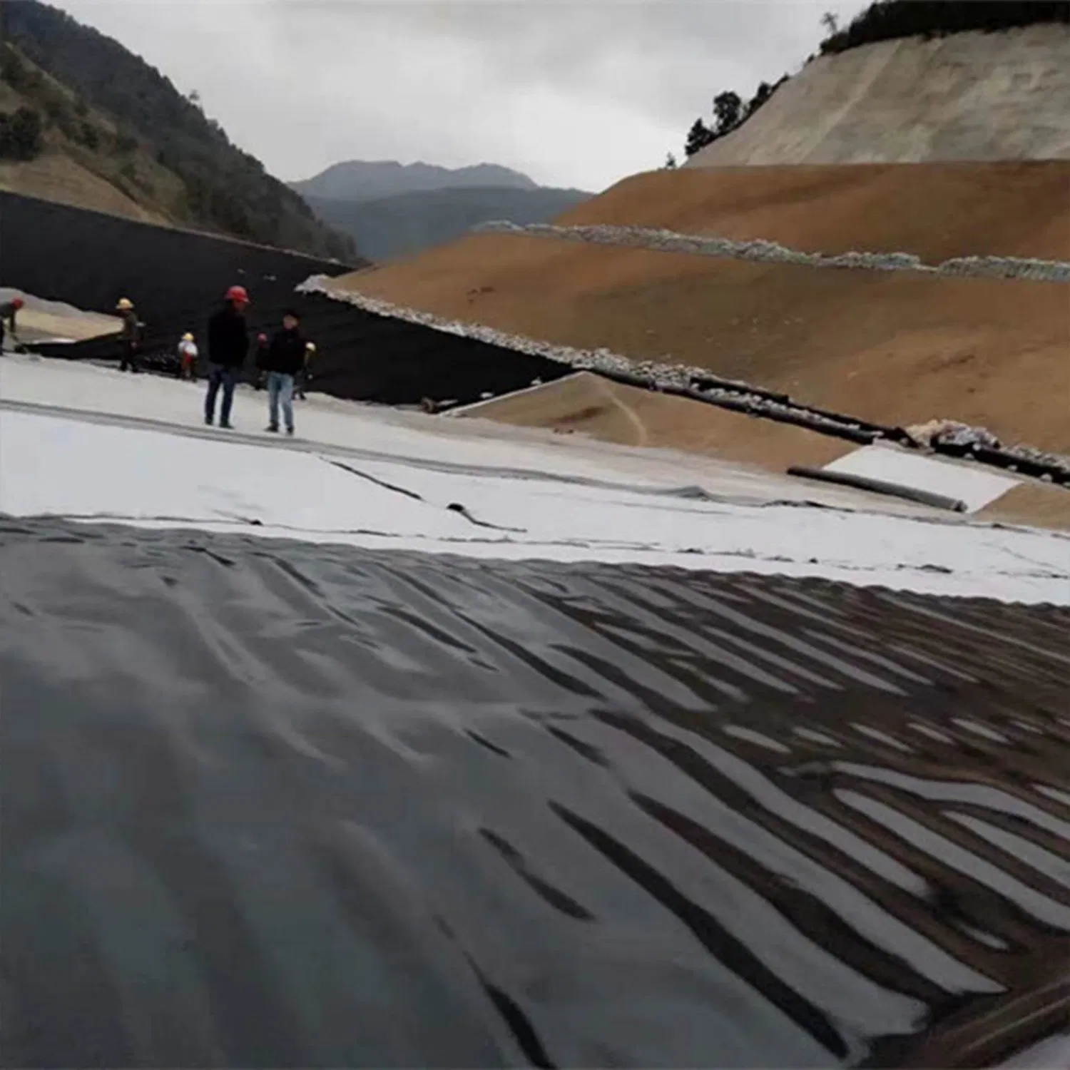 Mining Projects HDPE Smooth Geomembrane Giant Pond Lining Waterproofing and Leakage Prevention