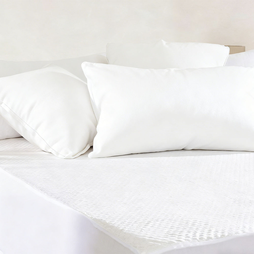 Elegant Modern Cooling Air Layer Breathable Soft Durable Bed Cover