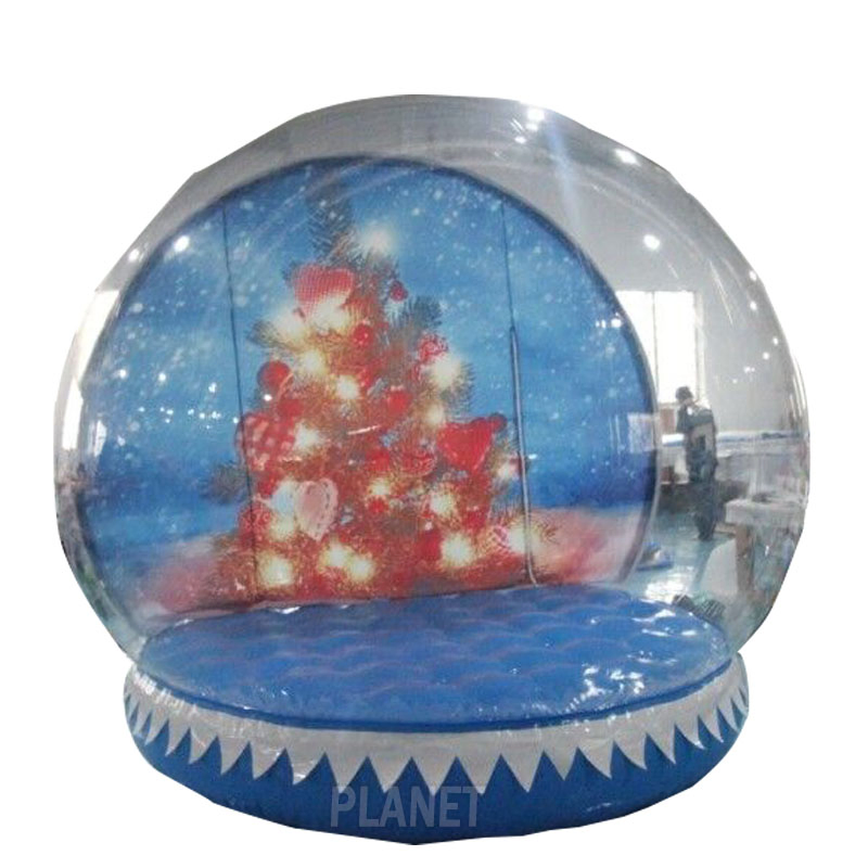 Outdoor Decorate Customized Globe Ball Human Size Inflatable Snow Globe for Christmas