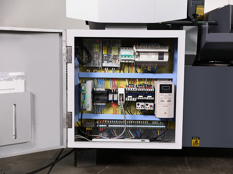 Станок ленточнопильный с ЧПУ по металлу