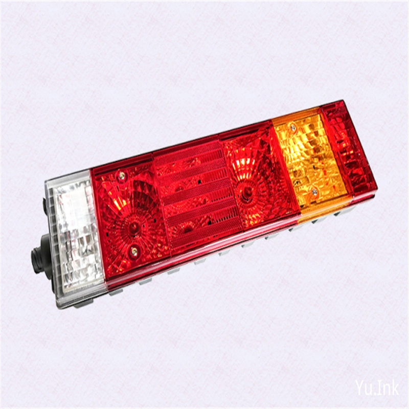 Задние фонари для грузовика