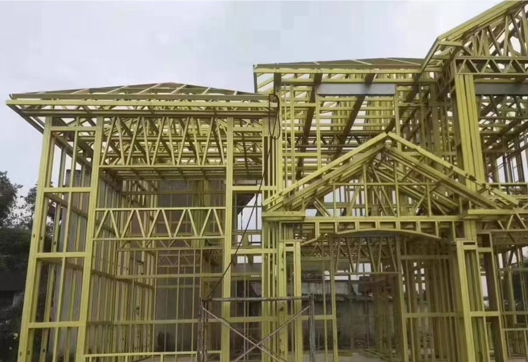 Prefabricated House C Shaped 55%Al Az150 Galvanized Steel Strip for Light Steel Villa