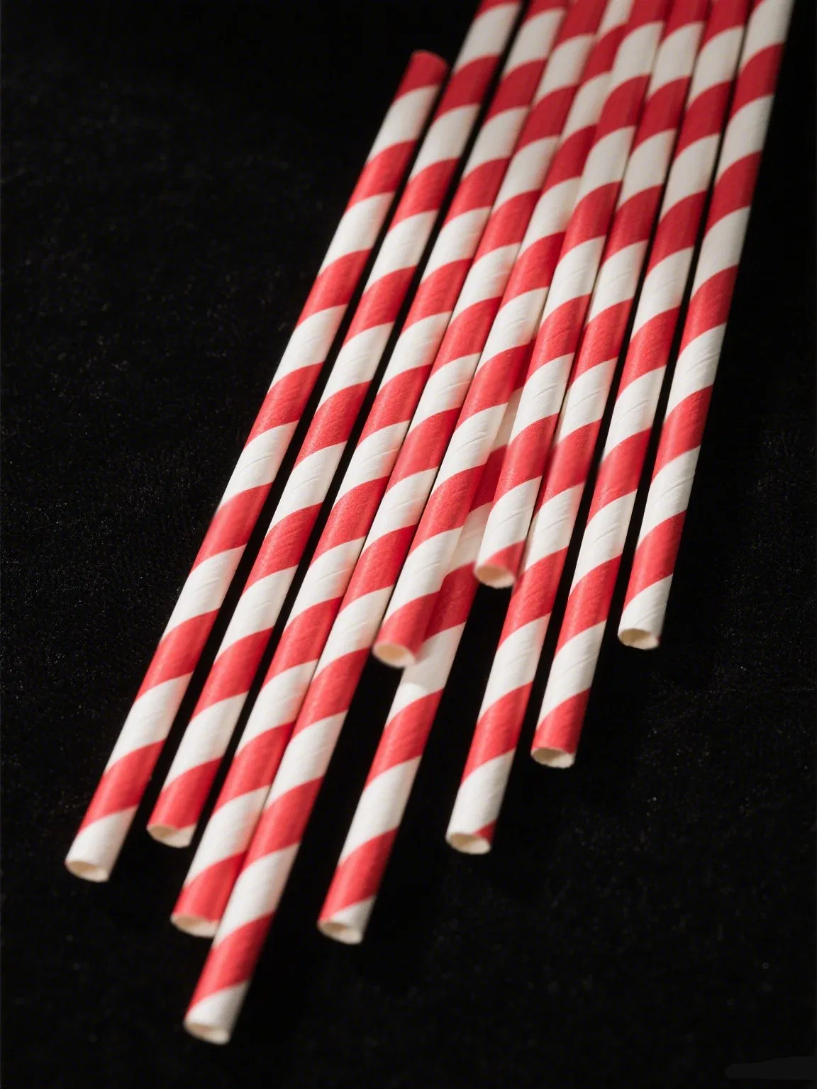 Carnival Parade Red and White Striped Paper Straws