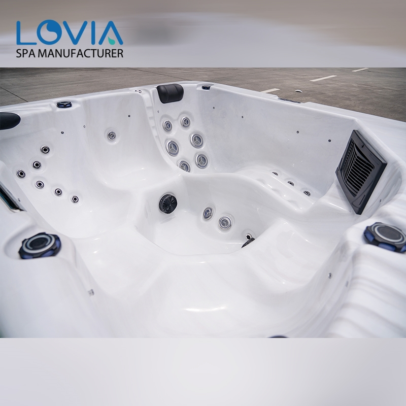 Гидромассажная ванна Balboa Square на 6 человек