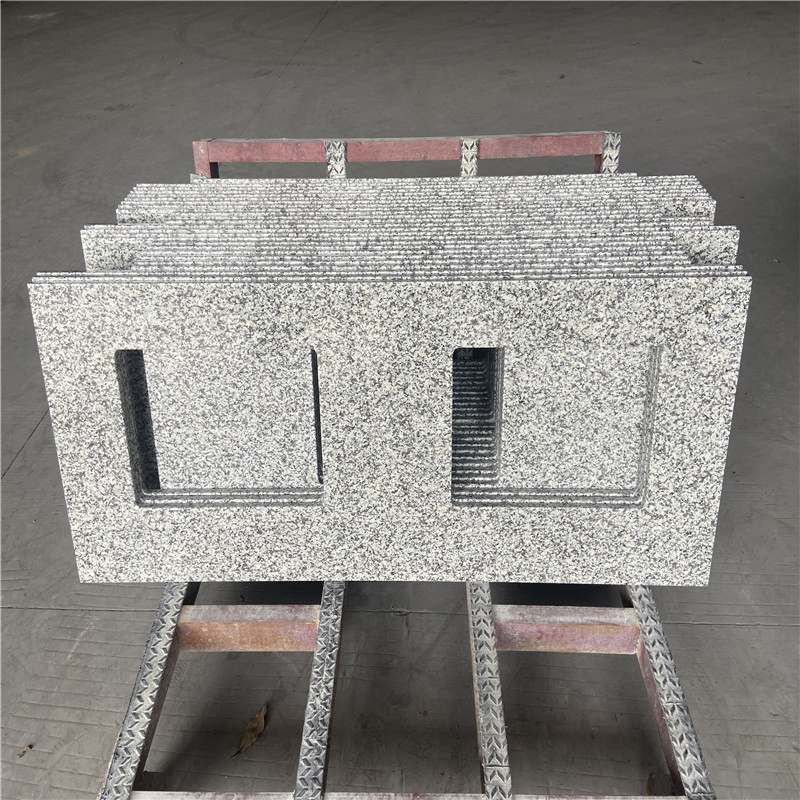 Factory Direct Custom Luna Pearl Granite Bathroom Vanity Tops for Hotel and Home
