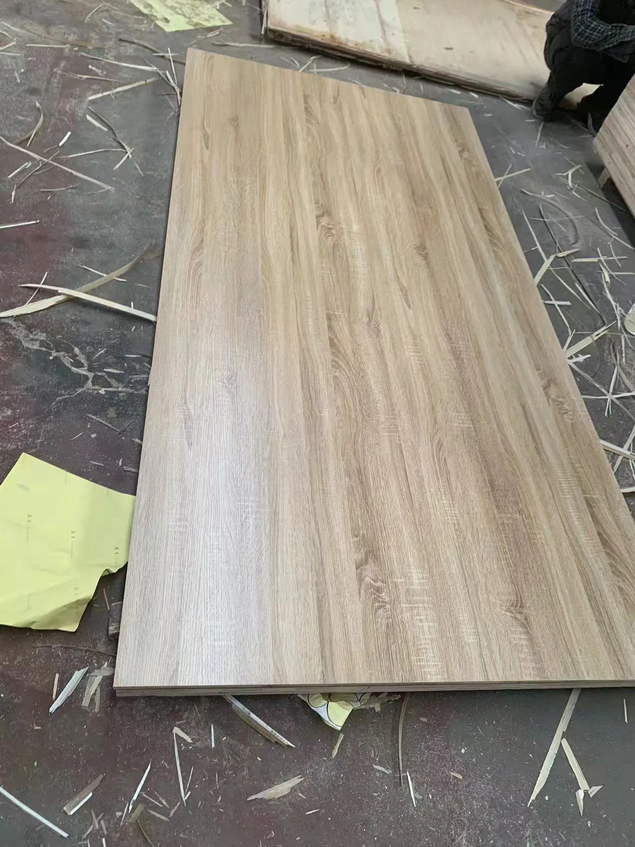 Customizable and Durable Laminated Melamine MDF Board for Closet Furniture