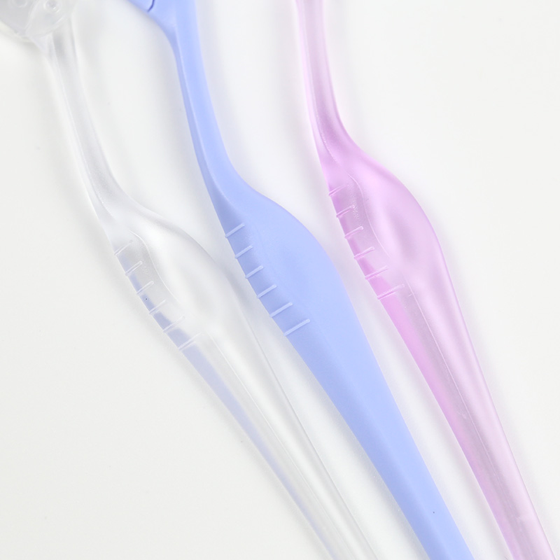 Precision Mini Eyebrow Razor for Smooth Dermaplaning Experience