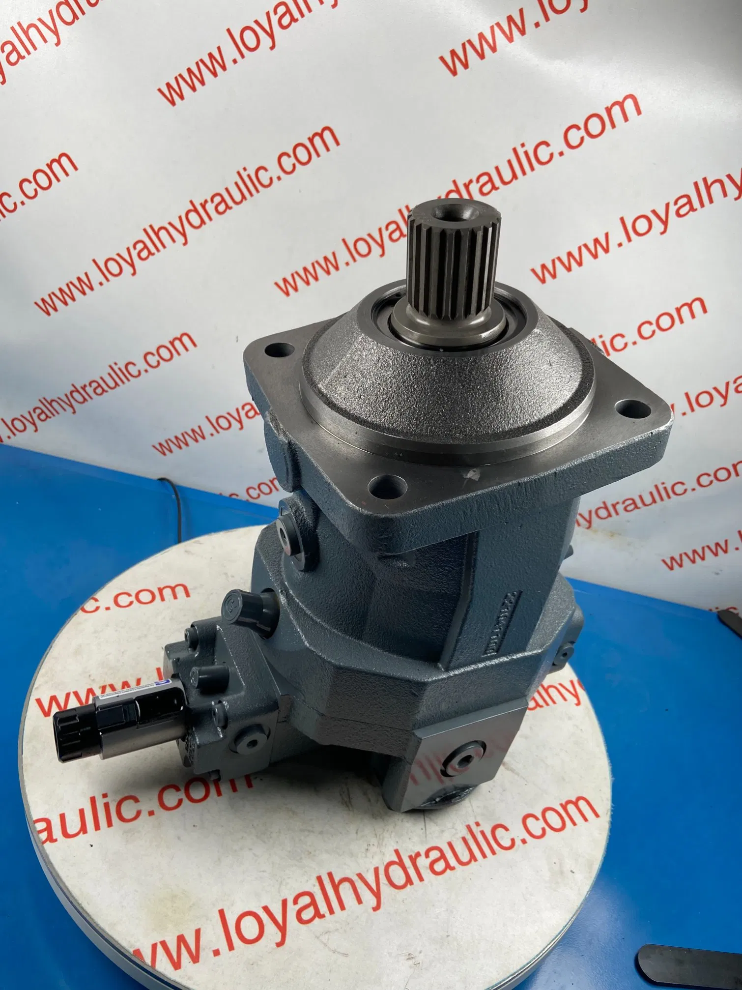 Гидравлический мотор A6VM для экскаваторов и погрузчиков