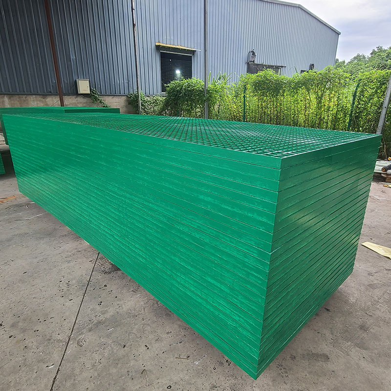 M4030 Anti-Slip FRP Product Grating for Safe Walkways in Industrial and Marine Environments