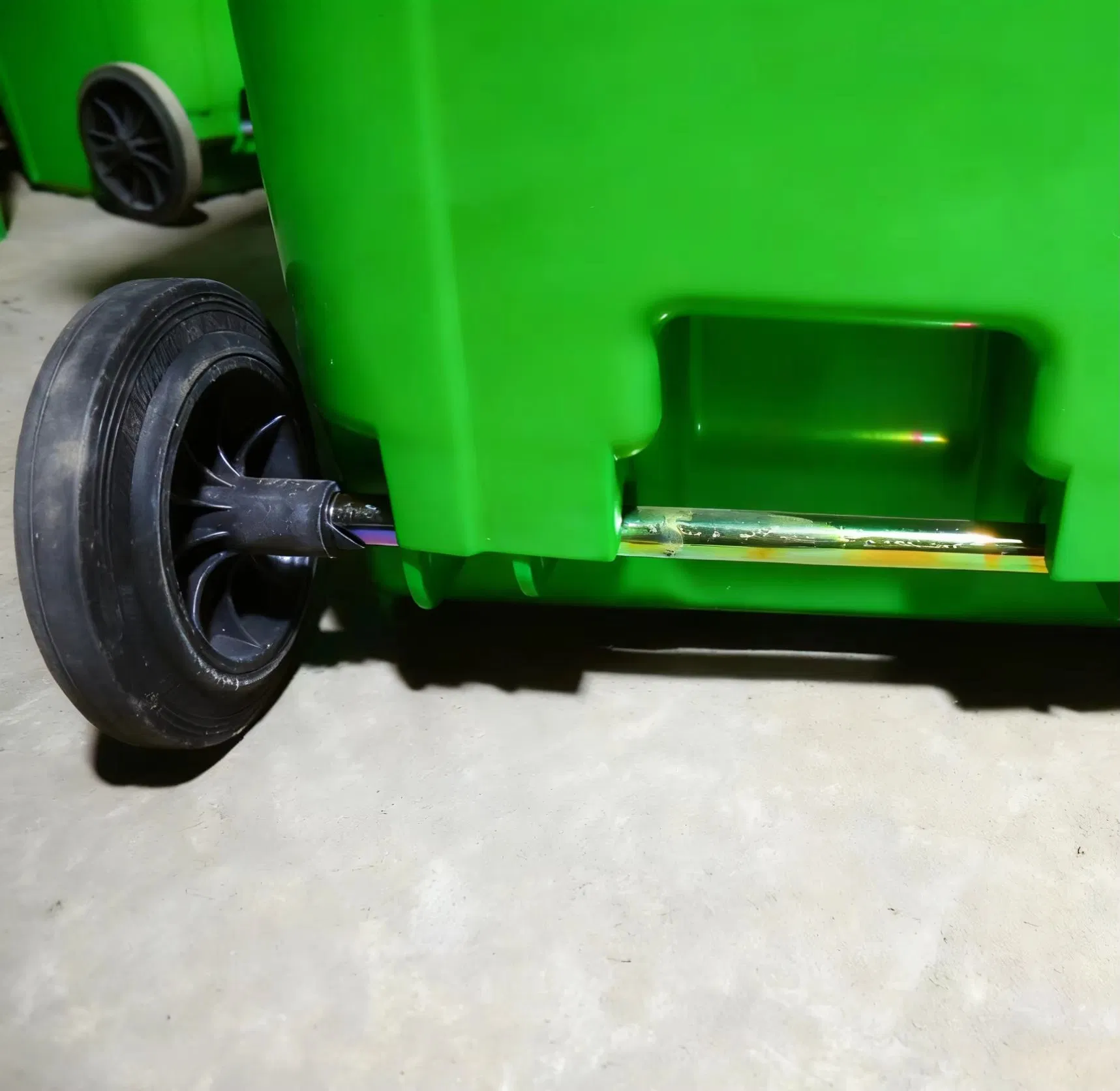 China Waste Container Manufacturer Wheelies Container100L/120L/240L/360L/660L/1100L/ Garbage Container with Wheel