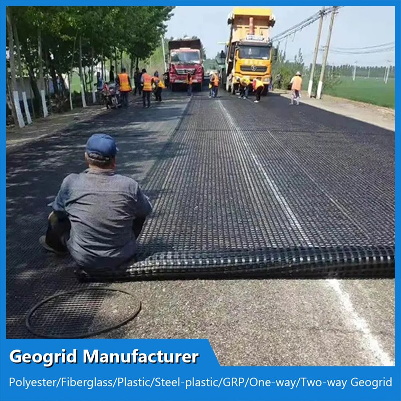 Polypropylene PP/Polyester Pet Geogrid Composite Nonwoven Bitumen Coated for Asphalt Overlayer Reinforcement