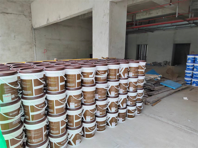 Advanced Durable Waterproof Coating for Walls and Roofs