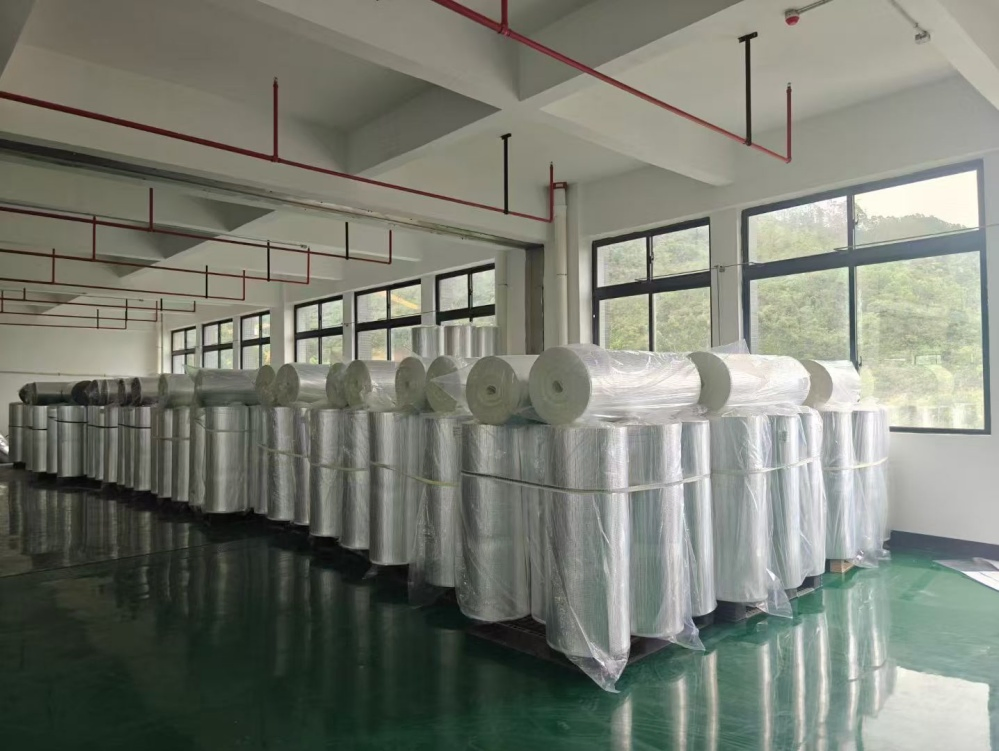 30-80g Material De Aislamiento Custom Insulation Building Material Thermal Insulation Material Aluminum Foil Factory in China