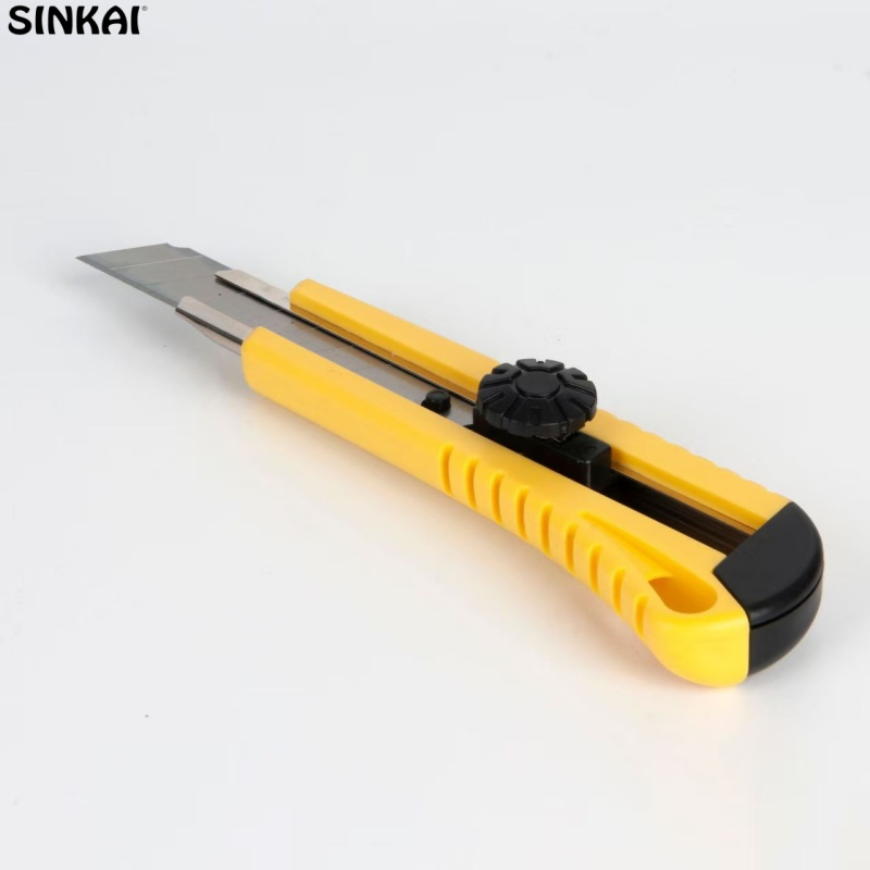 Heavy Duty 18mm Utility Knife Case High Carbon Steel Blade Rubber Handle