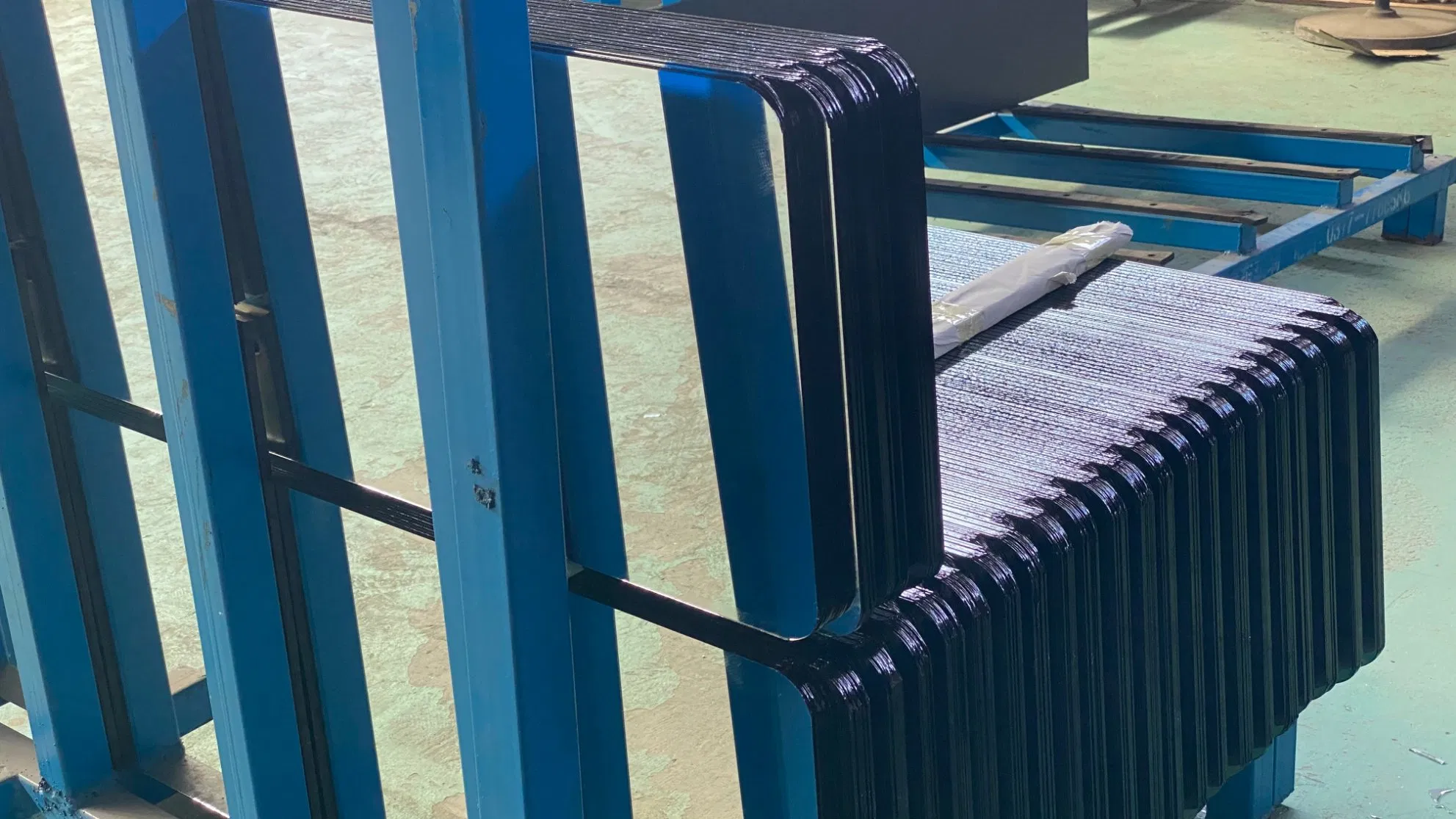 1.8mm 2mm Aluminum Mirror Glass Makeup Mirror Glass Full-Length Mirror Glass