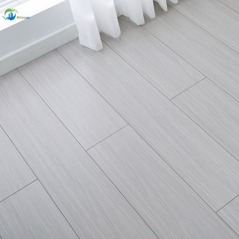 High-Gloss E0 Oak 3-Layer 15mm Solid Core Easy Clean Commercial Flooring