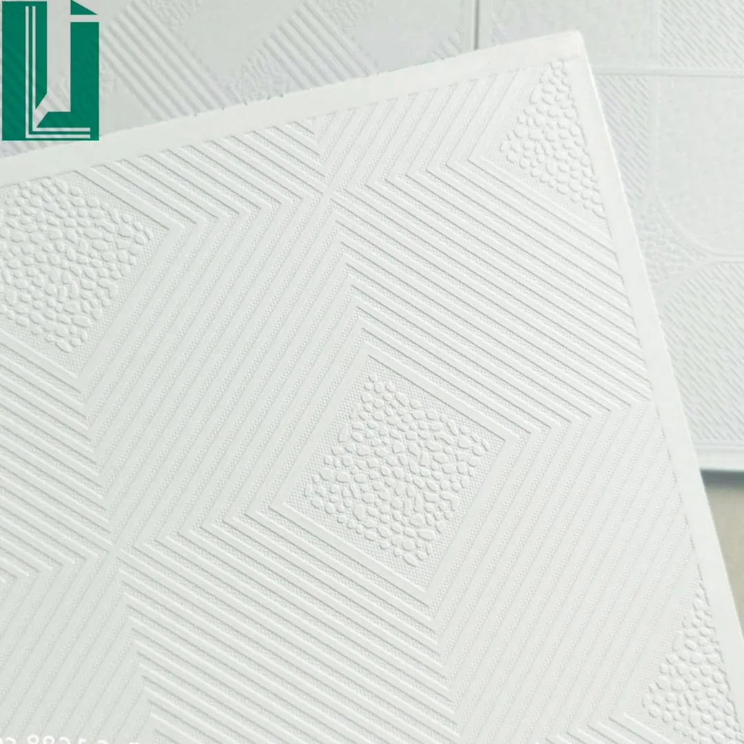 595*595 7 8 9mm Decorative Laminated PVC Gypsum Ceiling Tile