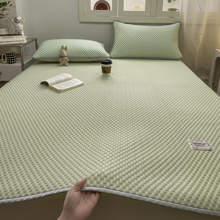 Wholesale Prices Simple Cool Feeling Ice Silk Washable Bedding Mat