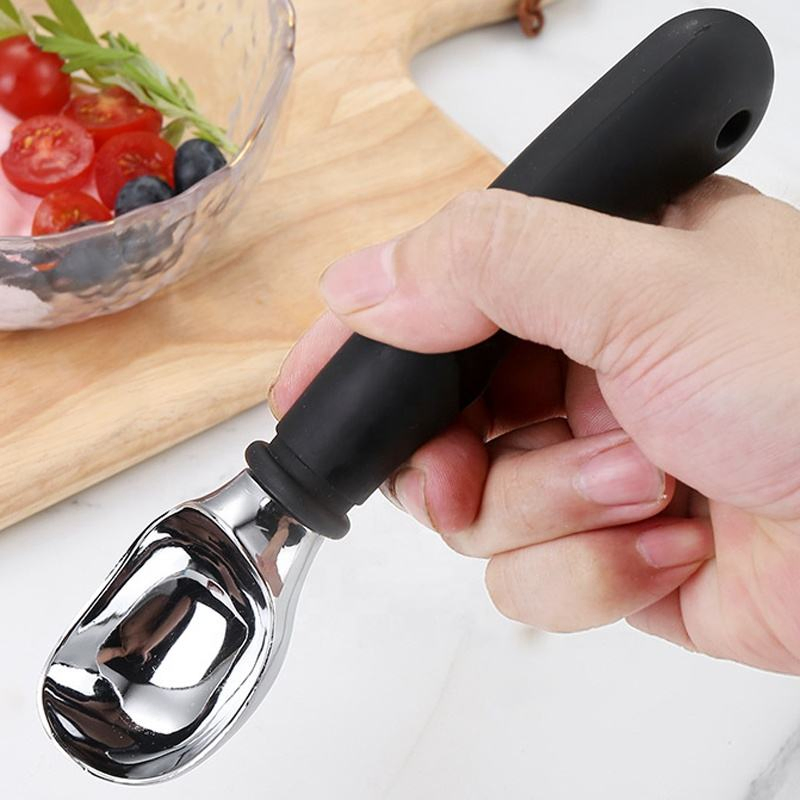 Wholesale Custom Silicone Handle Non-Slip Stainless Steel Spoons, Used for Ice Cream