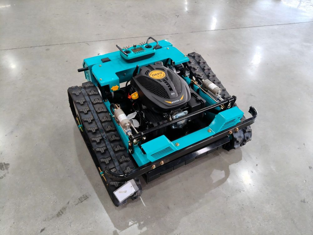 Гусеничная газонокосилка с дистанционным управлением