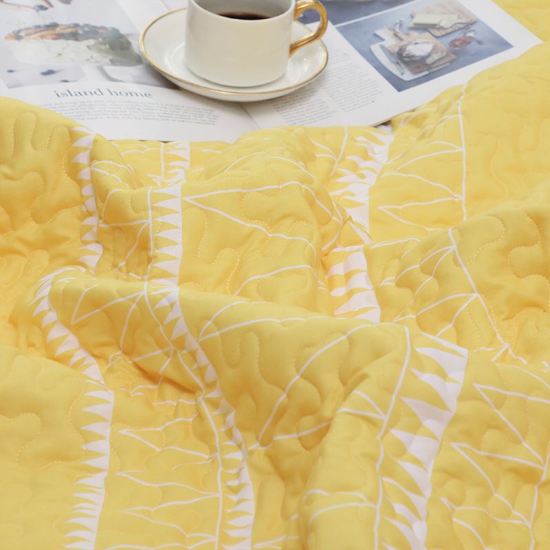 Hot Sale Microfiber Quilted Customized Design Wholesale Polyester Bedspread