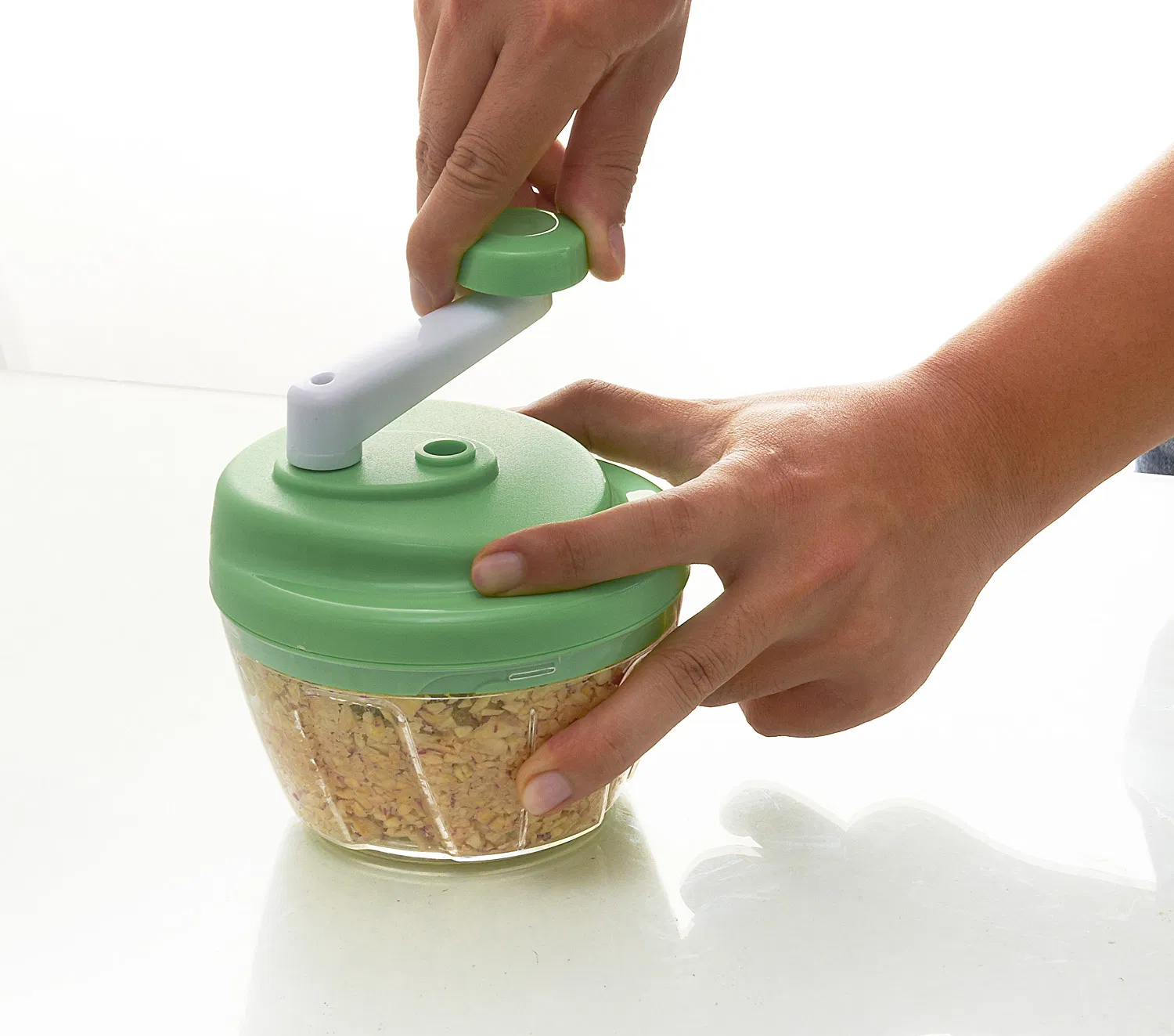 520ml Manual Hand-Powered Crank Vegetable Chopper Mincer Cutter with Clear Containerstring Chopper