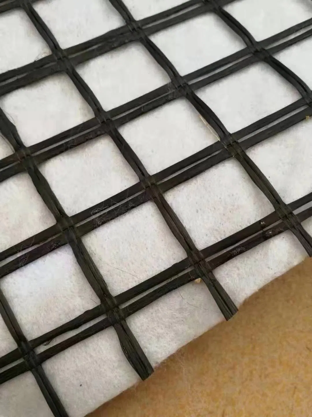 Fiberglass Geogrid Composite with Nonwoven Geotextile by Glue
