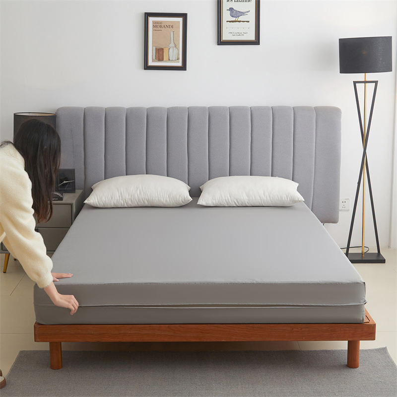 Simple and Comfortable Soft Mattress Waterproof Protector Pad